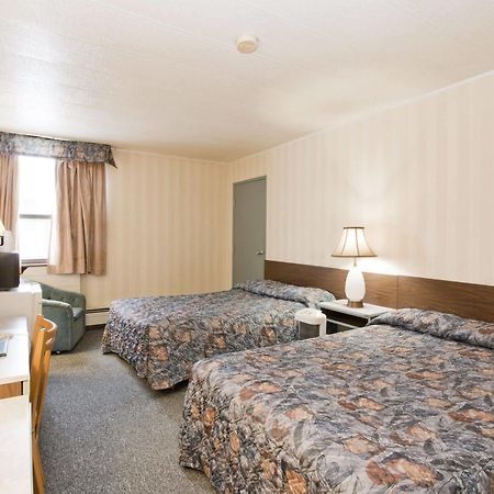 Wainwright Springs Motor Inn מראה חיצוני תמונה