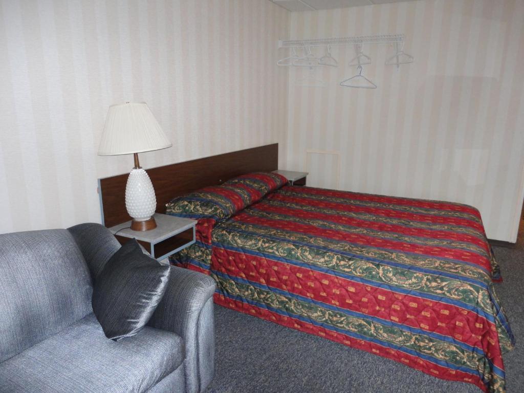 Wainwright Springs Motor Inn חדר תמונה