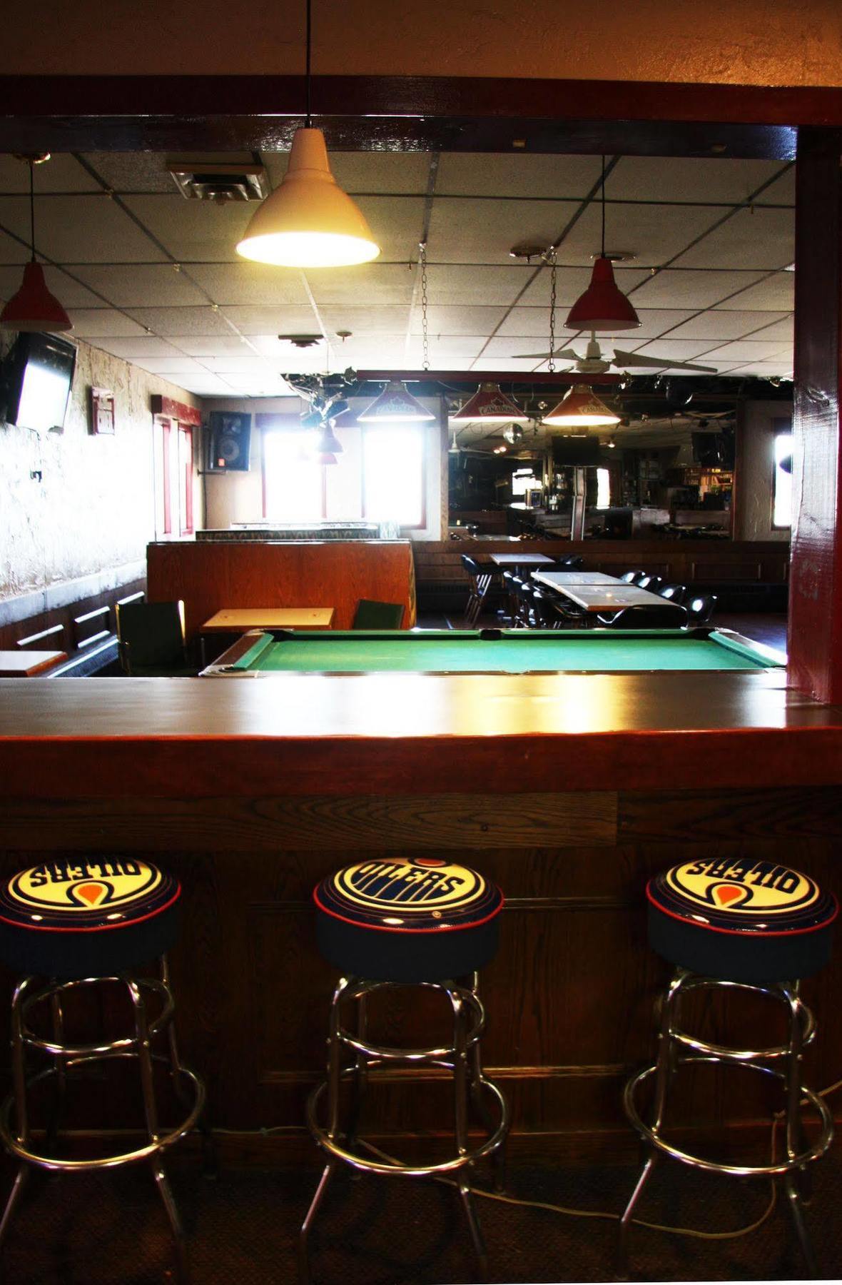 Wainwright Springs Motor Inn מראה חיצוני תמונה