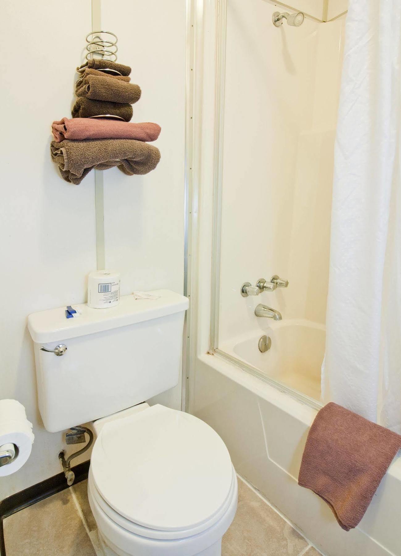 Wainwright Springs Motor Inn מראה חיצוני תמונה