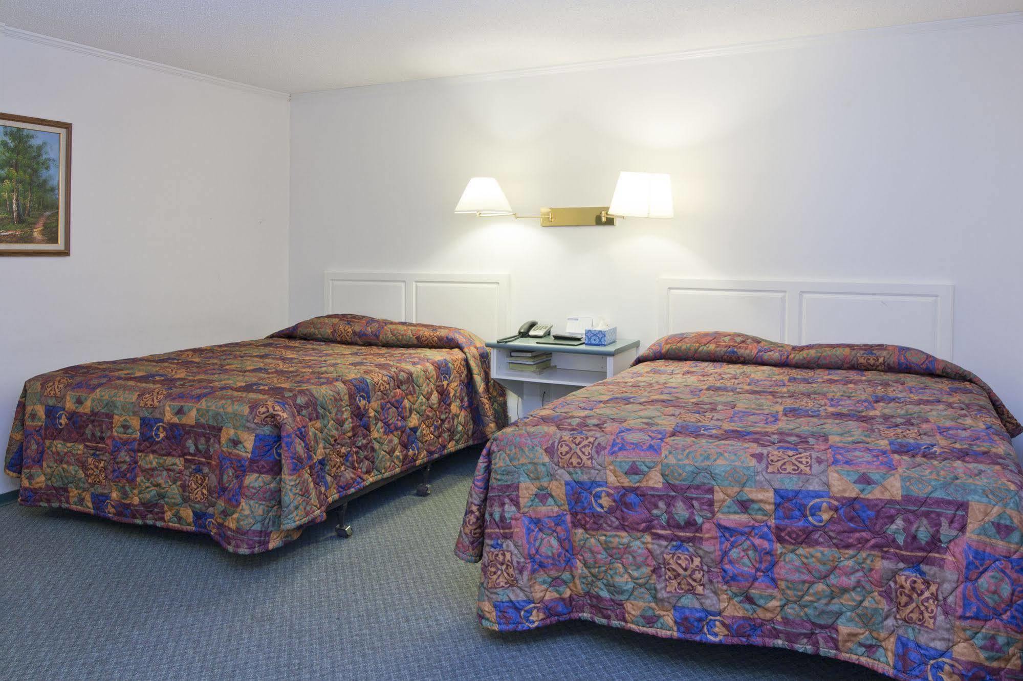 Wainwright Springs Motor Inn מראה חיצוני תמונה
